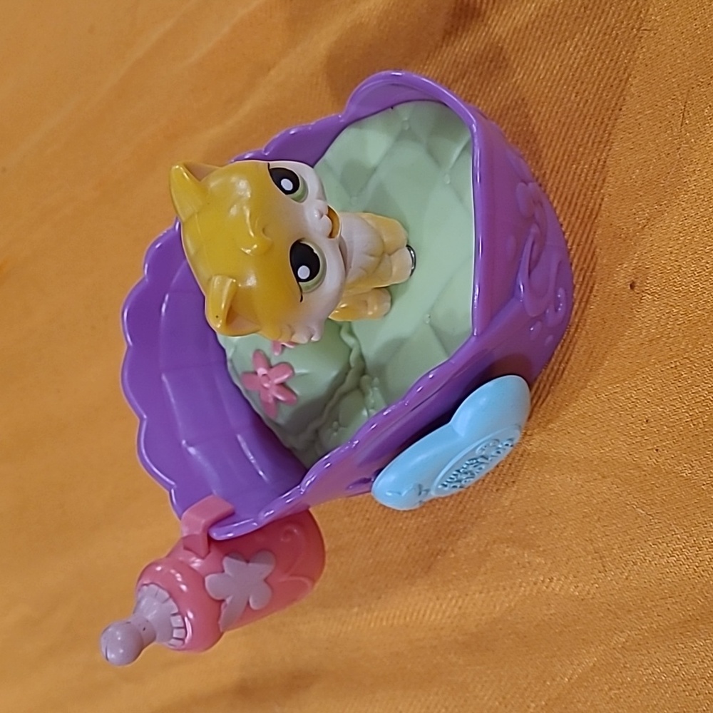 LITTLEST PET SHOP